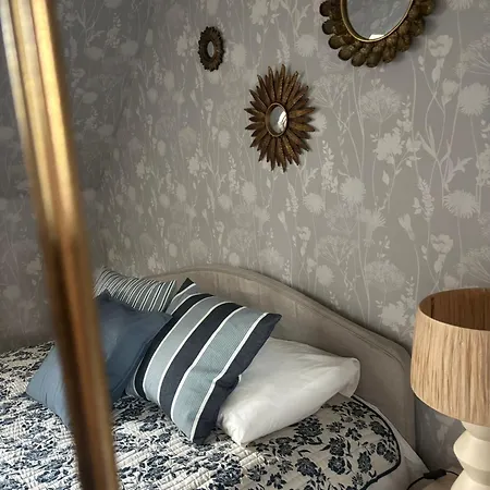 Agnes Little Corner *