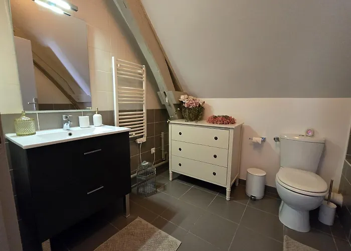 Agnes Little Corner *